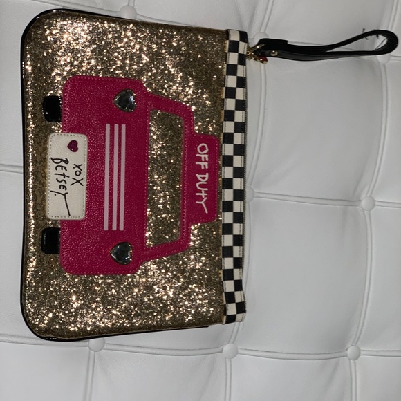 Betsey Johnson, Vintage “Off Duty,” Taxi Cab Cutch, lBlack/White/Pink/Gold, EUC - Picture 2 of 9
